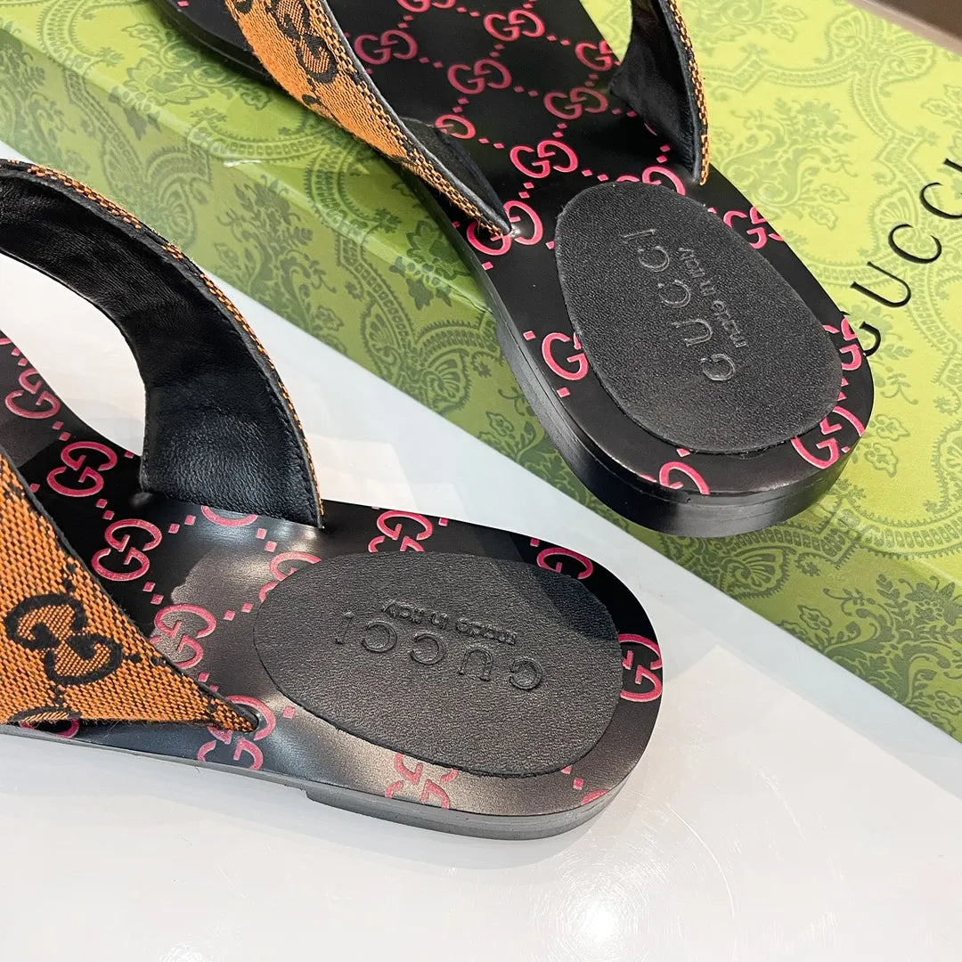 Slippers C881774