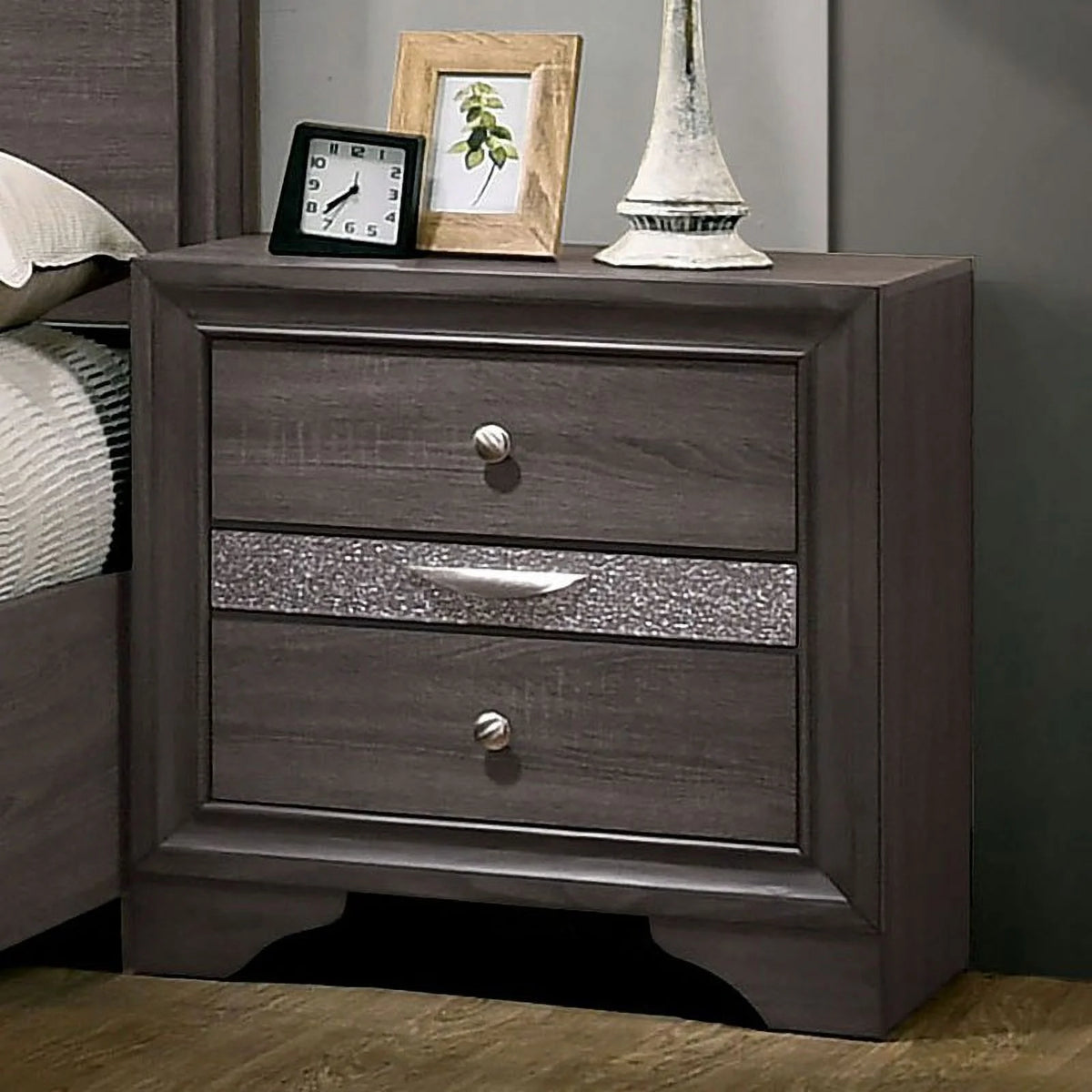 Gray Queen Size Solid Wood Bedroom Furniture 4pc Set A315