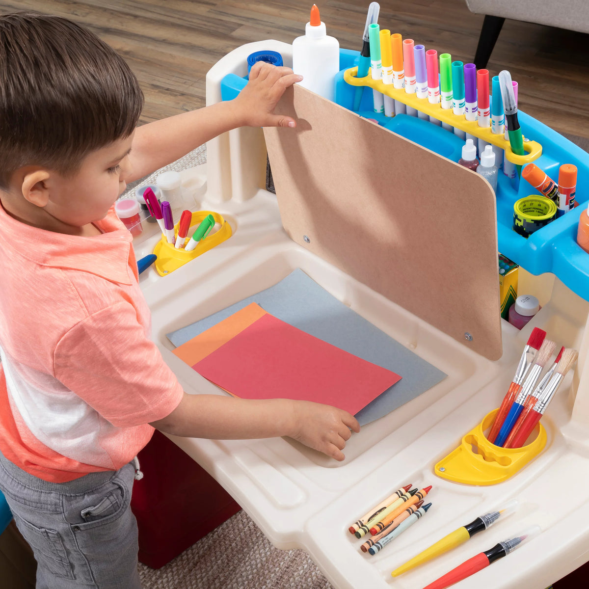 Plastic Kids Activity Center and Table F5553
