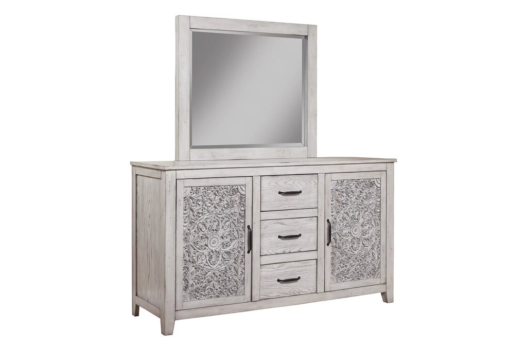 Weathered Light Gray Wood Dresser V60624