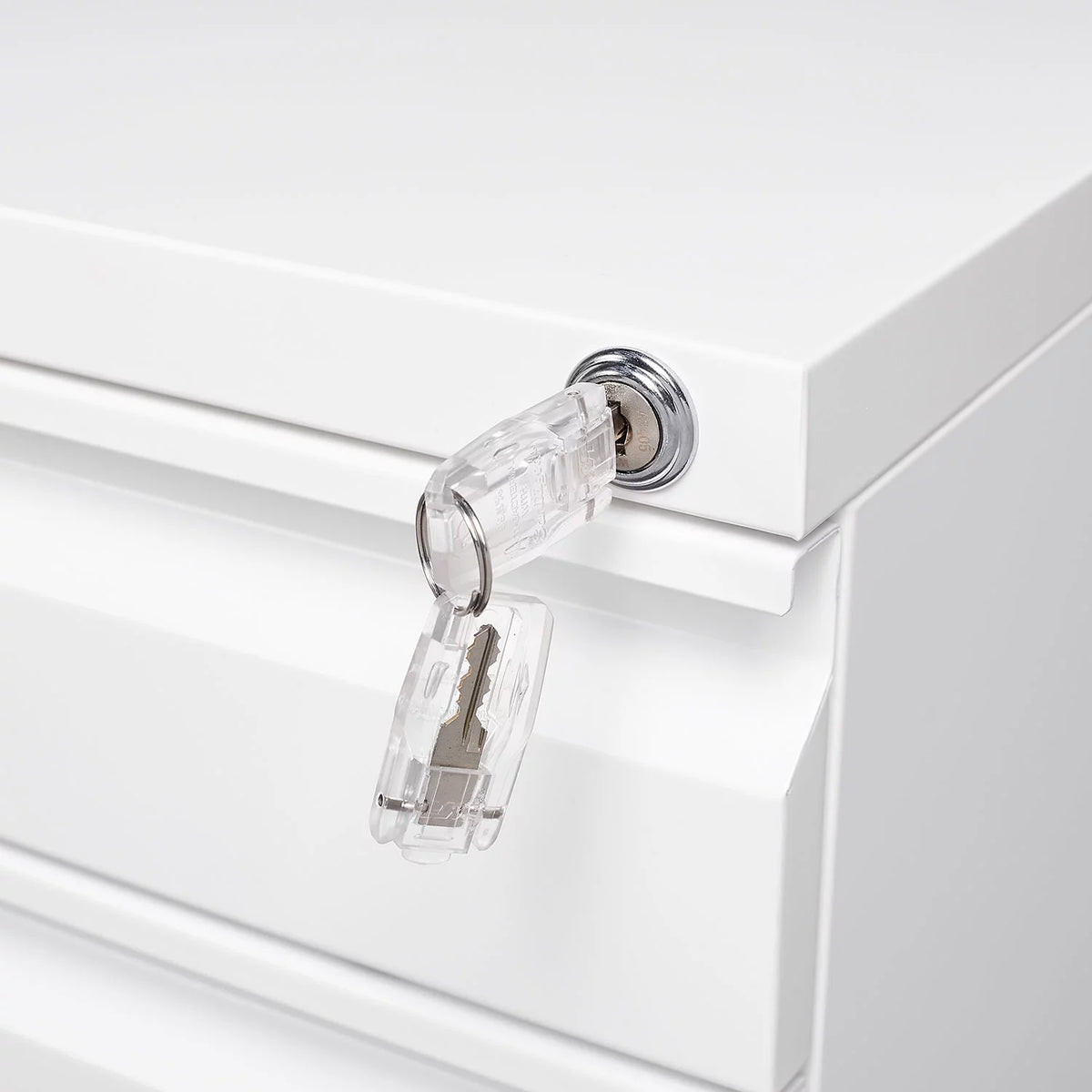 3 Drawer White Mobile File Cabinet with Lock W51841