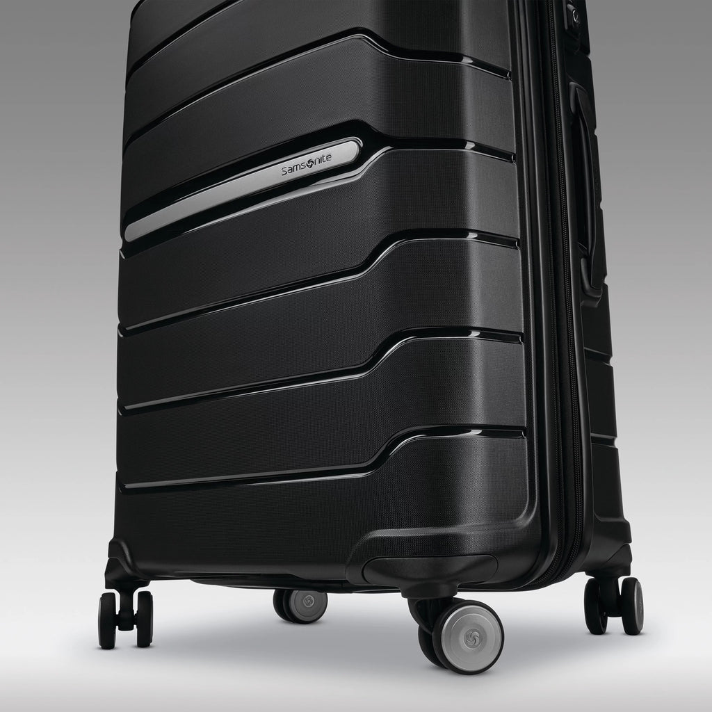 Hardside Spinner D657
