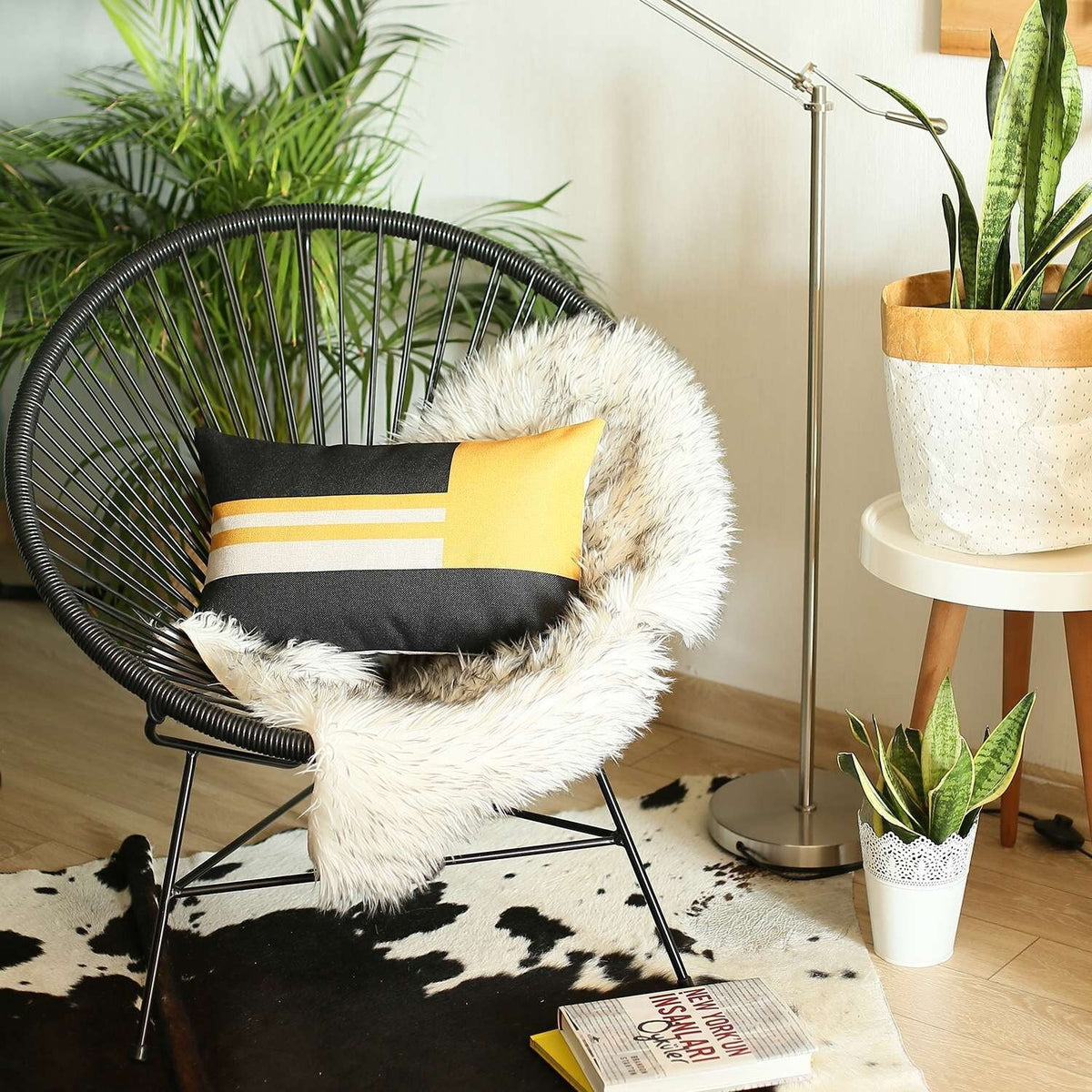 Yellow and Black Geometric Lumbar Throw Pillow Y317039