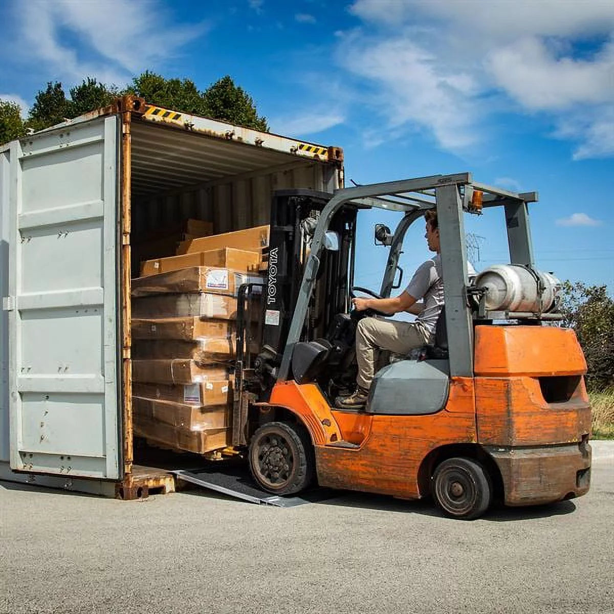 45in HD Grit-Coat Shipping Container Ramps 8,000 lb. Capacity D921