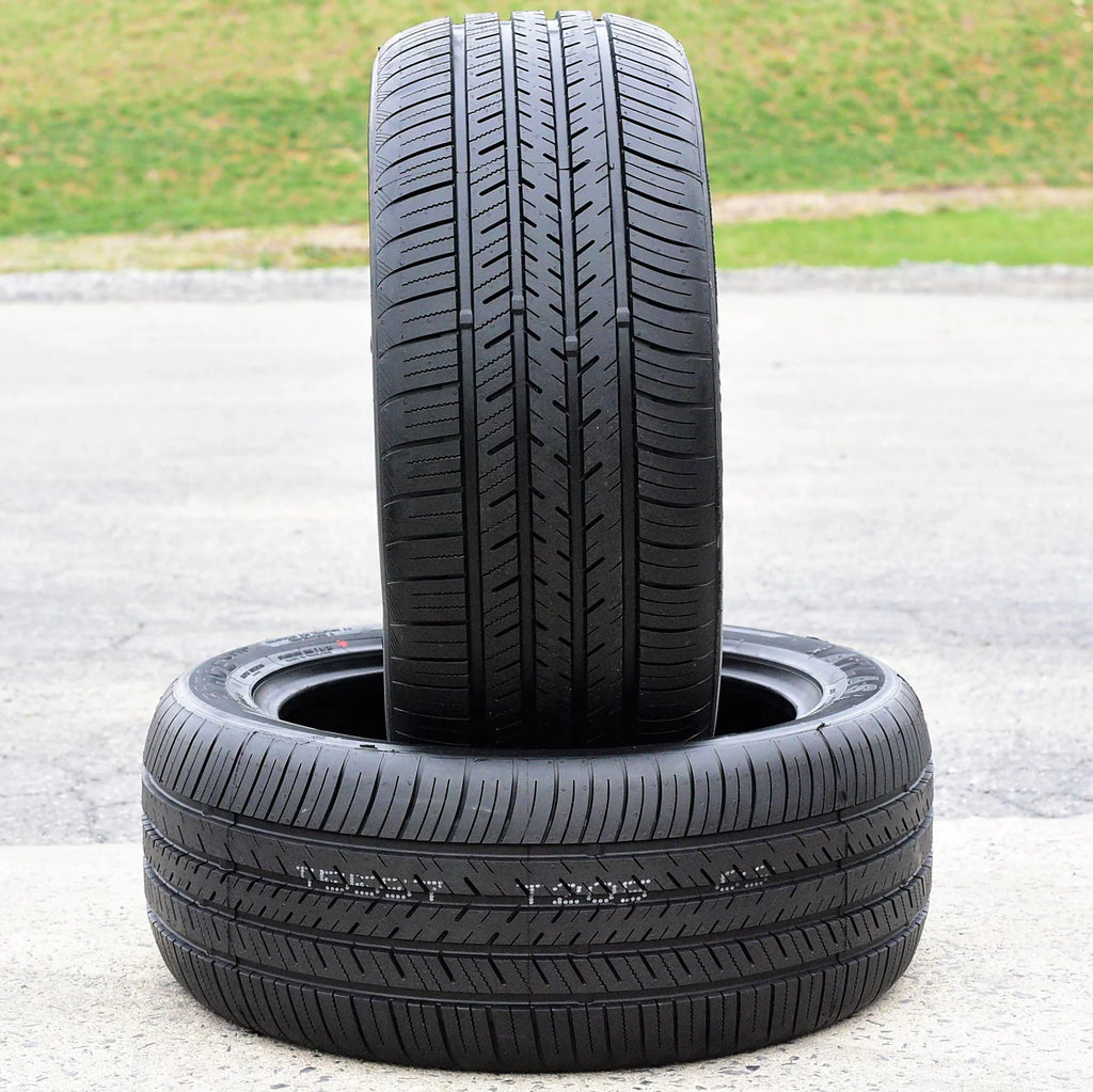 Set of 4 255/40R18 99Y XL High Performance Tires Q76195