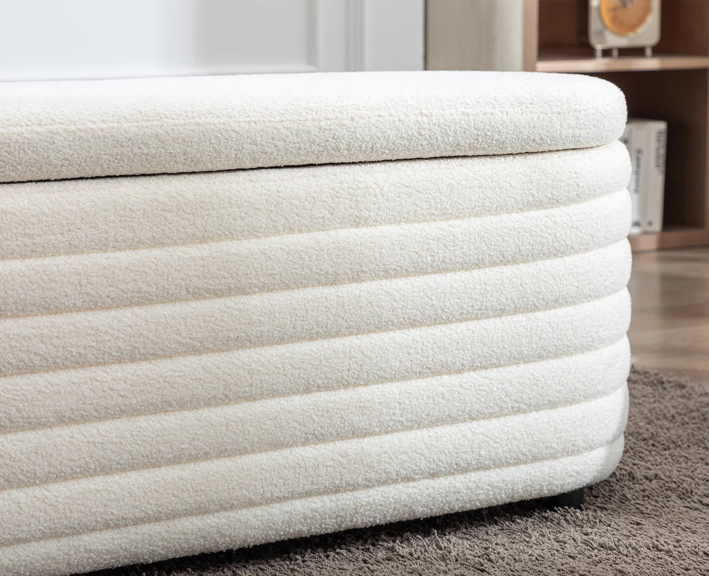 White Upholstered Faux Fur Storage Ottoman Bench G348532