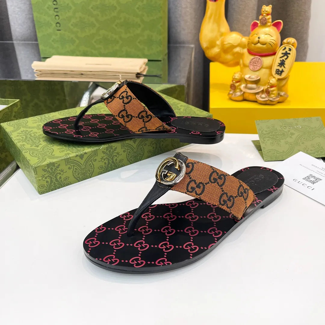 Slippers C881774